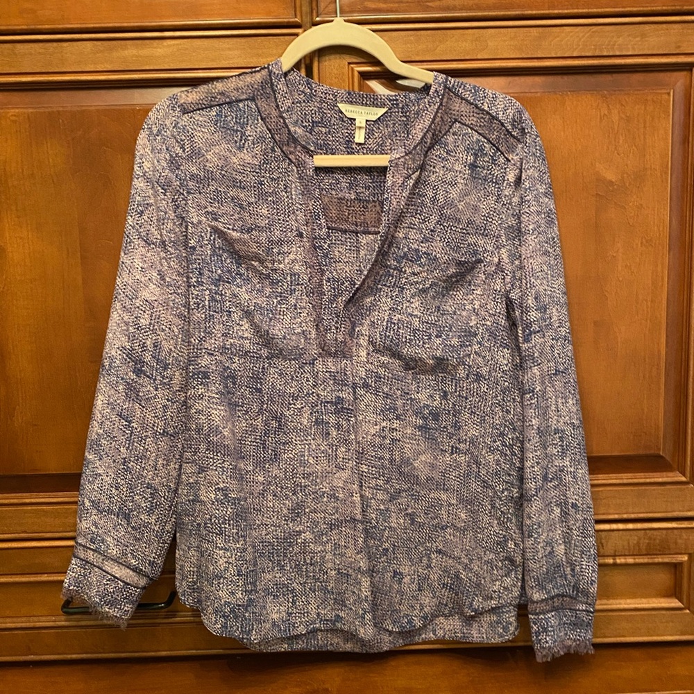 Photos not doing justice blue pink or blush blend